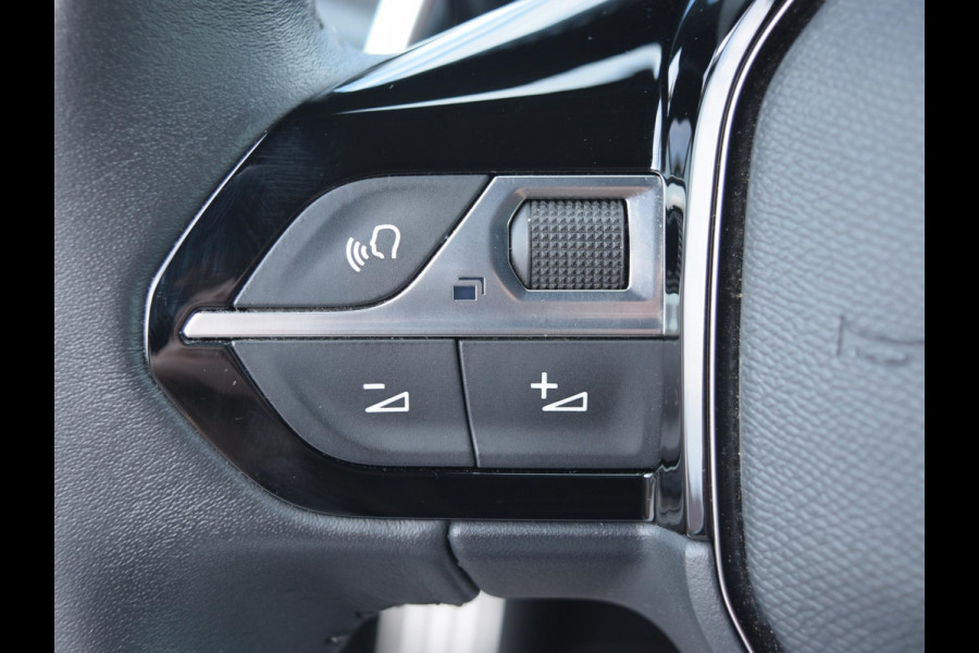 Peugeot 2008 1.2 PureTech Allure Pack | AUTOMAAT | 130 PK | NAVI | CRUISE CONTROL | PARKEERSENSOREN MET CAMERA | CLIMATE CONTROL | 25.716 KM
