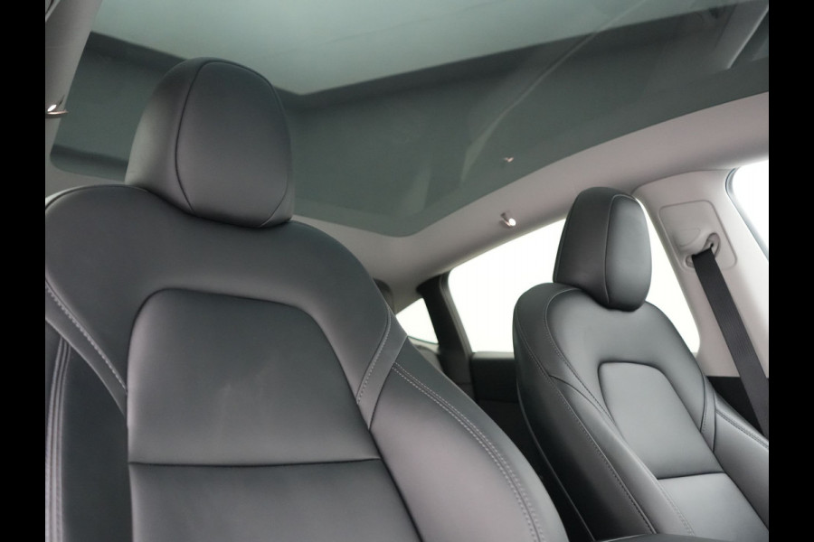 Tesla Model Y RWD 58 kWh 299pk Dealer O.H | Panodak | Full Self Driving Capability | Adaptive Cruise | 360 Camera | Lederen Sportstoelen Memory & Verwarmd | Keyless | BLIS | Navigatie | Virtual | DAB | Spotify | 20"L.M |