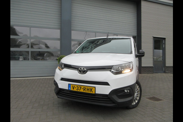 Toyota PROACE CITY 1.5 D-4D Live, 102pk, Euro 6, Airco, PDC, 3-Zits, Navigatie.