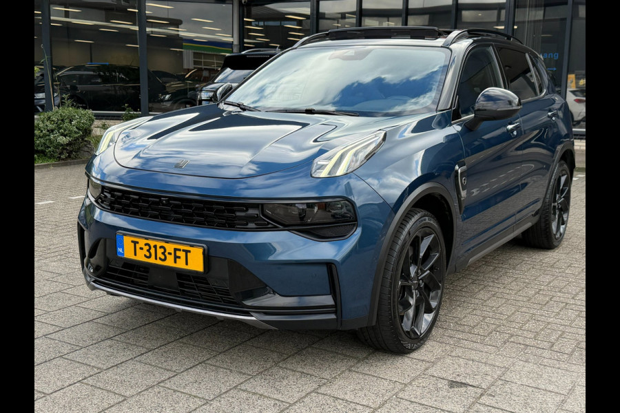 Lynk & Co 01 1.5 Trekhaak l Pano l NAVI l Camera l Zwarte Hemel