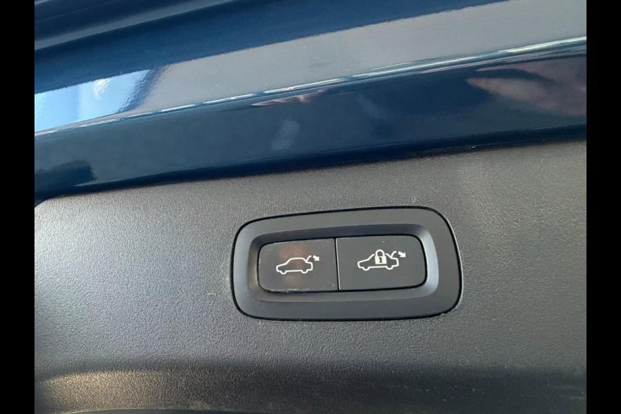 Lynk & Co 01 1.5 Trekhaak l Pano l NAVI l Camera l Zwarte Hemel