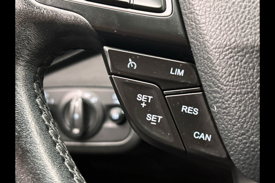 Ford Kuga 1.5 EcoBoost Trend Ultimate | Origineel NL | Trekhaak | Camera | Cruise/Control |Carplay | Navigatie | Climate/Control |