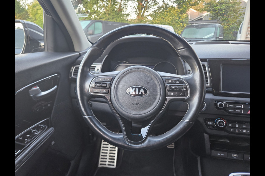 Kia e-Niro ExecutiveLine 64 kWh SOH 100%! Carplay! Camera! Leer! Nette Auto! Navigatie!