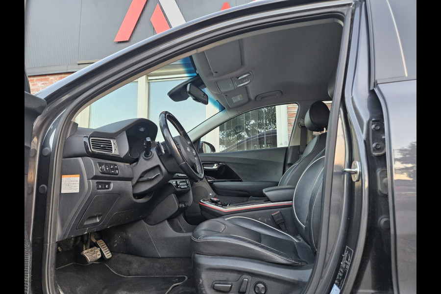 Kia e-Niro ExecutiveLine 64 kWh SOH 100%! Carplay! Camera! Leer! Nette Auto! Navigatie!