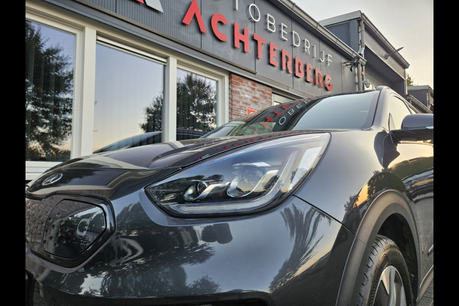Kia e-Niro ExecutiveLine 64 kWh SOH 100%! Carplay! Camera! Leer! Nette Auto! Navigatie!