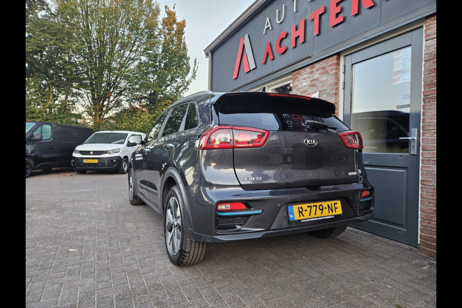 Kia e-Niro ExecutiveLine 64 kWh SOH 100%! Carplay! Camera! Leer! Nette Auto! Navigatie!