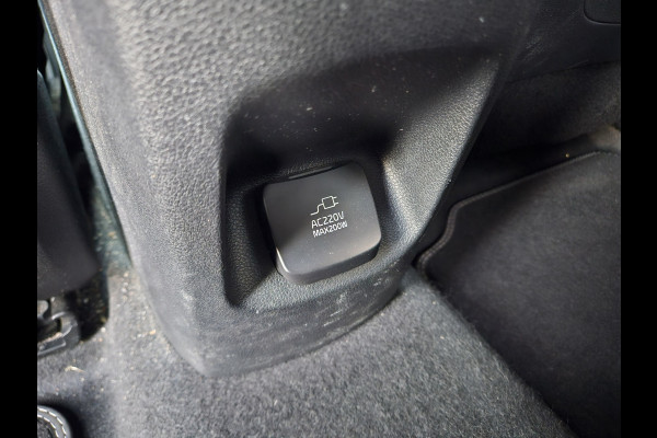 Kia e-Niro ExecutiveLine 64 kWh SOH 100%! Carplay! Camera! Leer! Nette Auto! Navigatie!