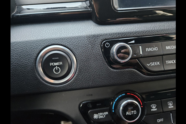 Kia e-Niro ExecutiveLine 64 kWh SOH 100%! Carplay! Camera! Leer! Nette Auto! Navigatie!