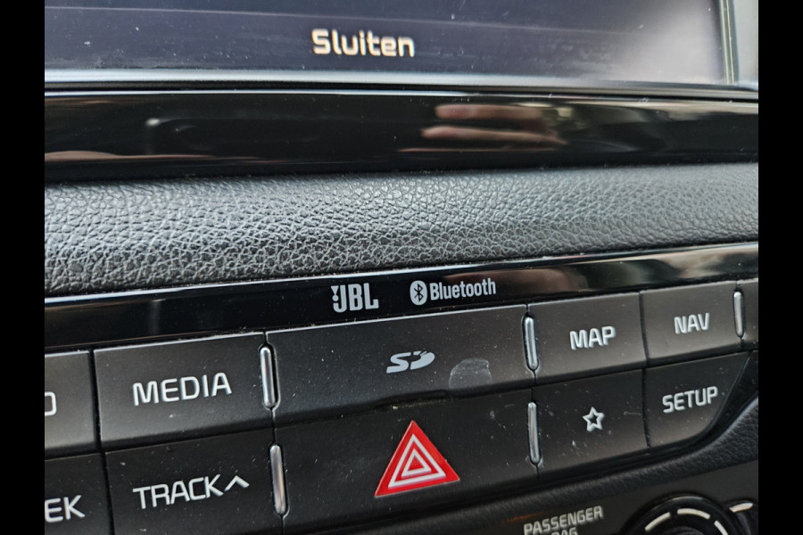 Kia e-Niro ExecutiveLine 64 kWh SOH 100%! Carplay! Camera! Leer! Nette Auto! Navigatie!