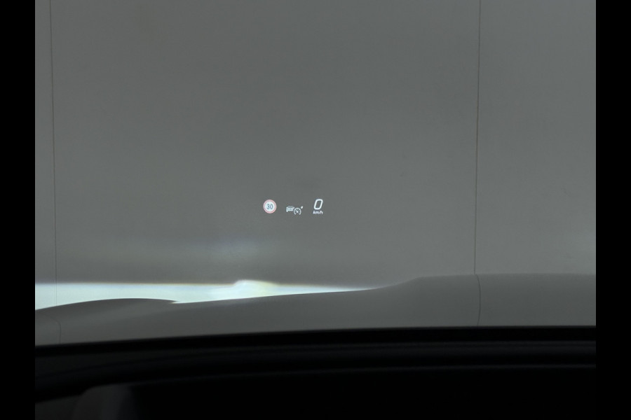 Mercedes-Benz GLC GLC 300 e 4MATIC AMG Line | Pano HUD Trekhaak Burmester Memory