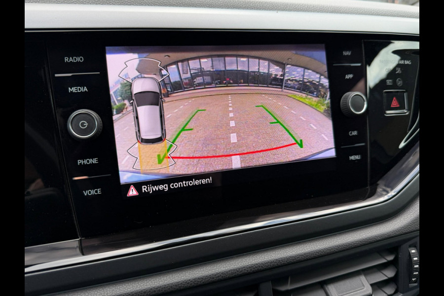 Volkswagen Polo 1.0 TSI R-Line PANO l ACC l CARPLAY