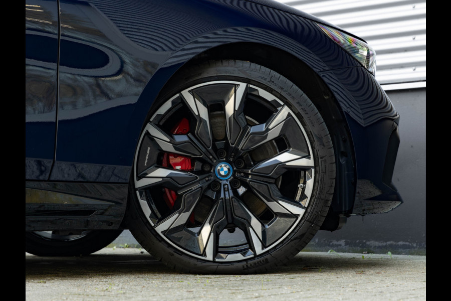 BMW i5 M60 xDrive - M-Sport Pro - Pano - Bowers & Wilkins - Stoelventilatie - ACC