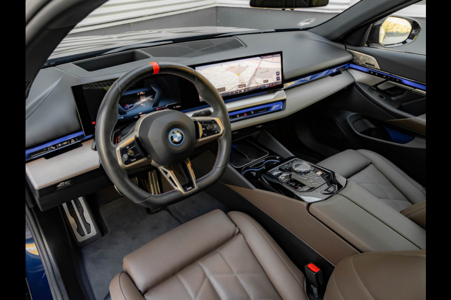 BMW i5 M60 xDrive - M-Sport Pro - Pano - Bowers & Wilkins - Stoelventilatie - ACC
