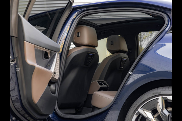 BMW i5 M60 xDrive - M-Sport Pro - Pano - Bowers & Wilkins - Stoelventilatie - ACC