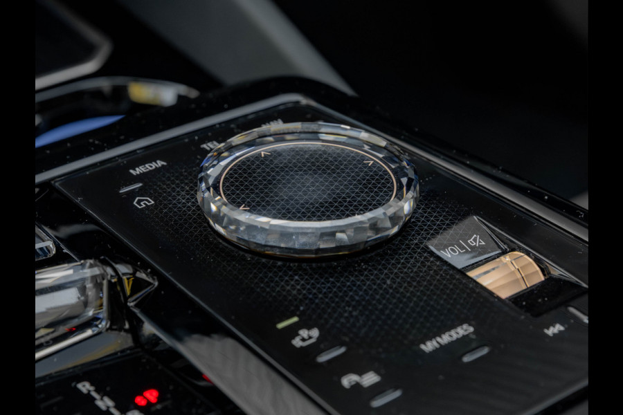 BMW i5 M60 xDrive - M-Sport Pro - Pano - Bowers & Wilkins - Stoelventilatie - ACC