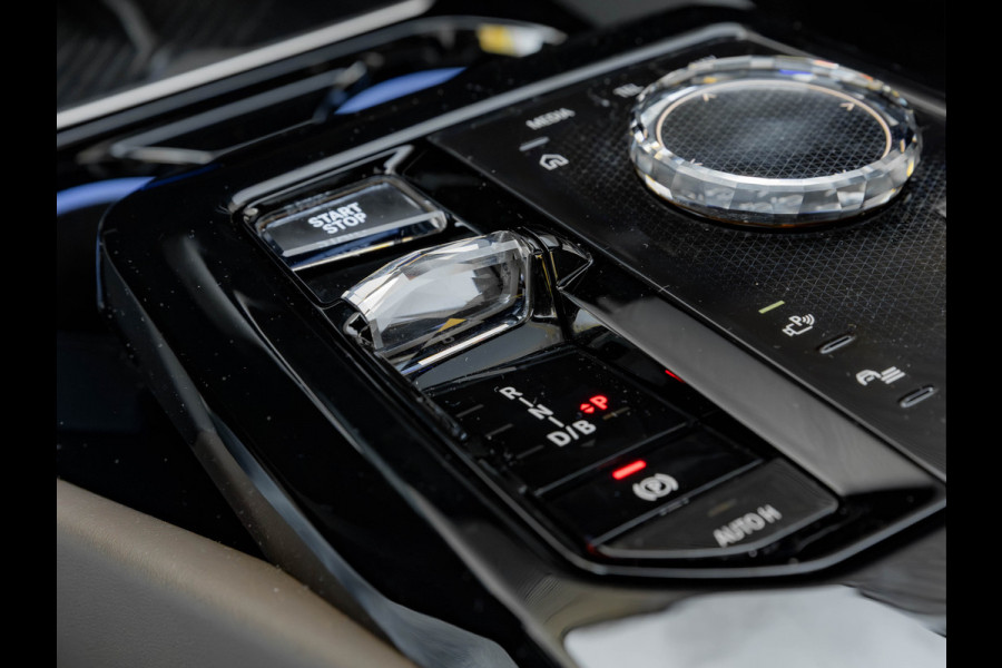 BMW i5 M60 xDrive - M-Sport Pro - Pano - Bowers & Wilkins - Stoelventilatie - ACC