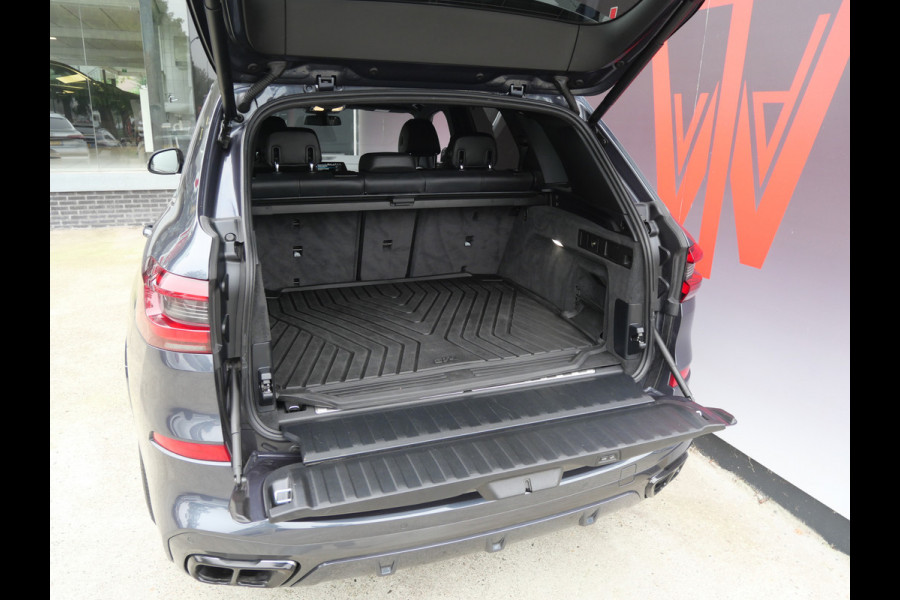 BMW X5 xDrive45e M-SPORT | A.C.C | H.U.D | TREKHAAK | 4WS | 22 INCH | LUCHTVERING!!