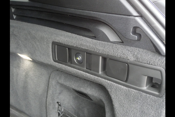 BMW X5 xDrive45e M-SPORT | A.C.C | H.U.D | TREKHAAK | 4WS | 22 INCH | LUCHTVERING!!