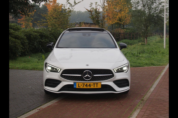 Mercedes-Benz CLA-Klasse Shooting Brake 200 Business Solution AMG | Panoramadak | Elektrisch verstelbare stoel(en) | Matrix LED koplampen | NL-Auto |