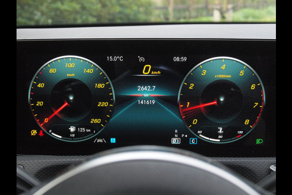Mercedes-Benz CLA-Klasse Shooting Brake 200 Business Solution AMG | Panoramadak | Elektrisch verstelbare stoel(en) | Matrix LED koplampen | NL-Auto |