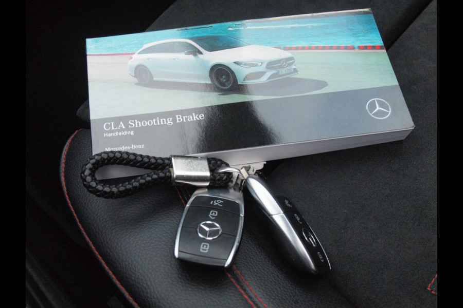 Mercedes-Benz CLA-Klasse Shooting Brake 200 Business Solution AMG | Panoramadak | Elektrisch verstelbare stoel(en) | Matrix LED koplampen | NL-Auto |