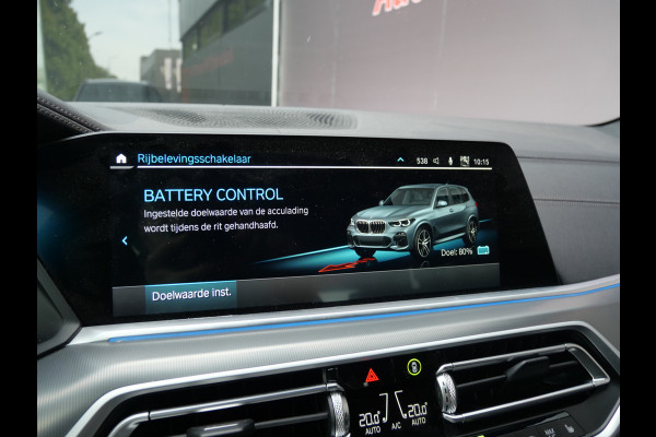 BMW X5 xDrive45e M-SPORT | A.C.C | H.U.D | TREKHAAK | 4WS | 22 INCH | LUCHTVERING!!