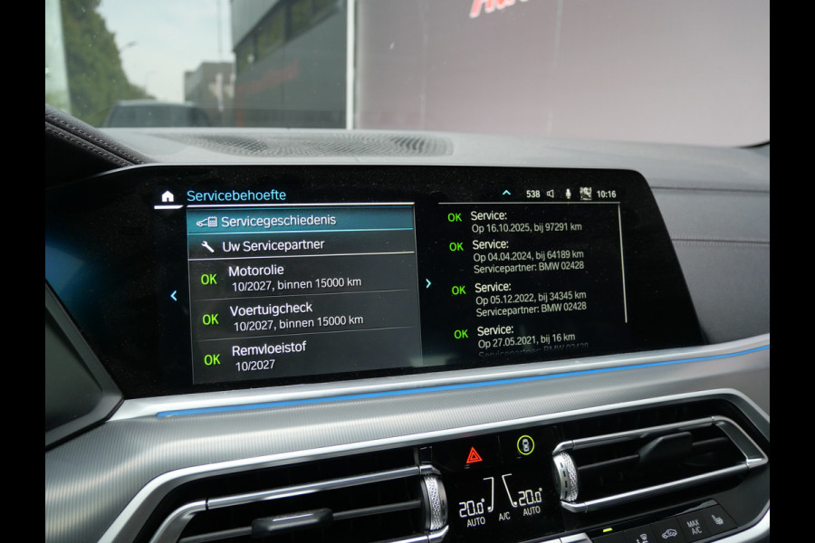 BMW X5 xDrive45e M-SPORT | A.C.C | H.U.D | TREKHAAK | 4WS | 22 INCH | LUCHTVERING!!