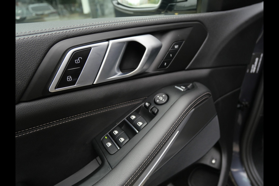 BMW X5 xDrive45e M-SPORT | A.C.C | H.U.D | TREKHAAK | 4WS | 22 INCH | LUCHTVERING!!