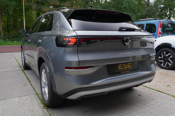 Volkswagen T-Roc 1.5 eTSI Life |Pano|Camera|Trekhaak|
