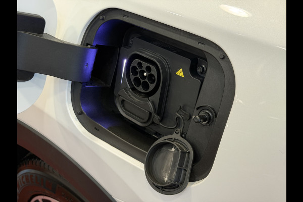 Omoda 9 OMODA 9 PREMIUM AWD 538 PK | DIV.KLEUREN UIT VOORRAAD LEVERBAAR | Stary White | FULL OPTIONS PHEV SUV | 145 KM ELEKTRISCH | ONGE 4WD 4X4