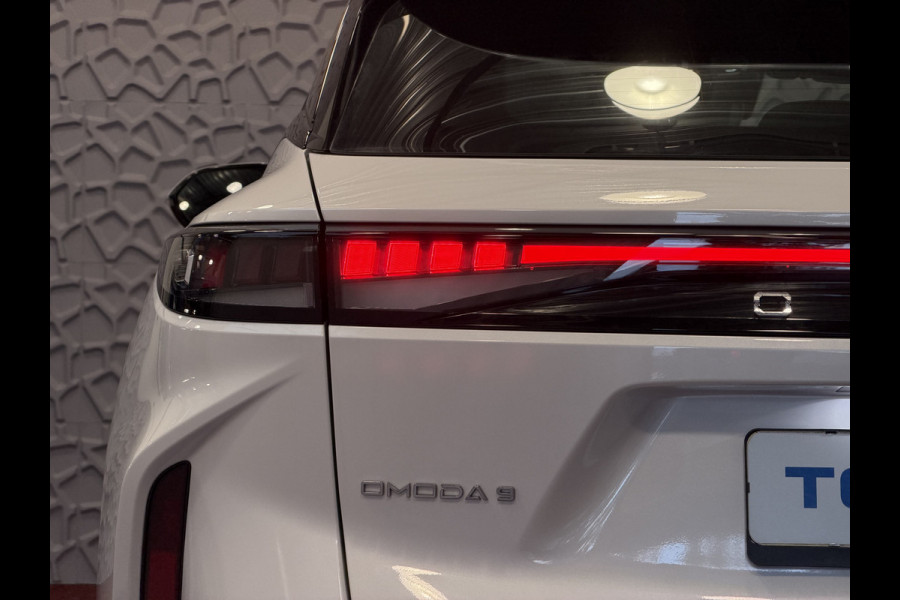 Omoda 9 OMODA 9 PREMIUM AWD 538 PK | SONY DOLBY | Stary White | FULL OPTIONS PHEV SUV | 145 KM ELEKTRISCH | ONGEBRUIKTE NIEUWE AUTO 4WD 4X4