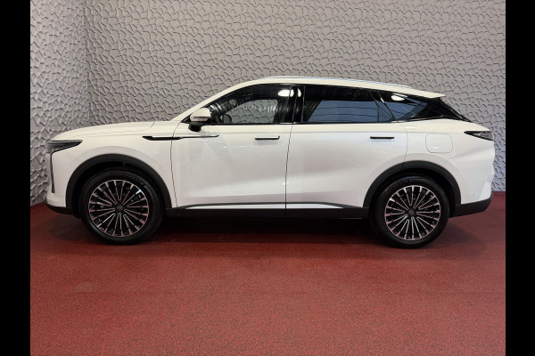 Omoda 9 OMODA 9 PREMIUM AWD 538 PK | Stary White | FABRIEKSGARANTIE PHEV SUV | 145 KM ELEKTRISCH | ONGEBRUIKTE NIEUWE AUTO 4WD 4X4