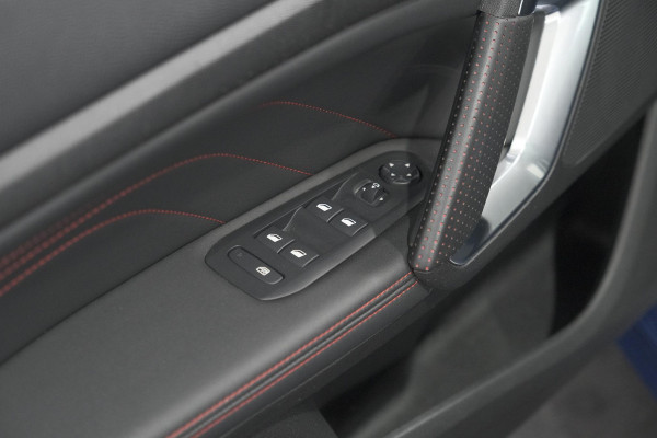 Peugeot 308 SW PureTech 130 GT-line | Black Pack | Panoramadak | Camera | Adaptieve Cruise Control