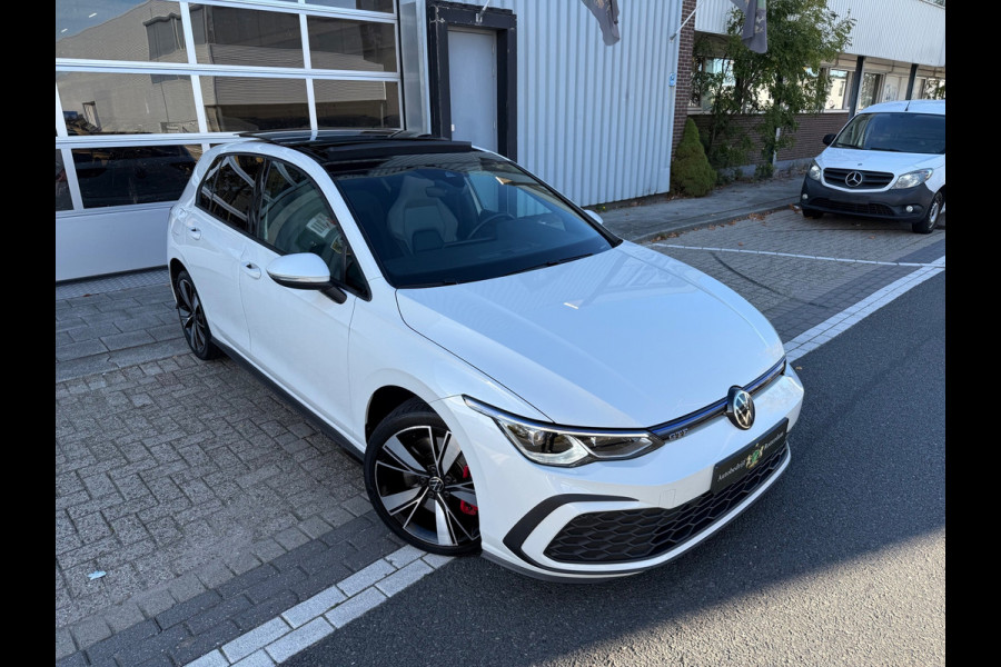 Volkswagen Golf 1.4 eHybrid GTE IQ LMV18/NAV/LEER/SFEER/PANO
