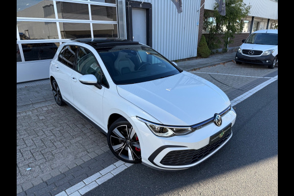Volkswagen Golf 1.4 eHybrid GTE IQ LMV18/NAV/LEER/SFEER/PANO