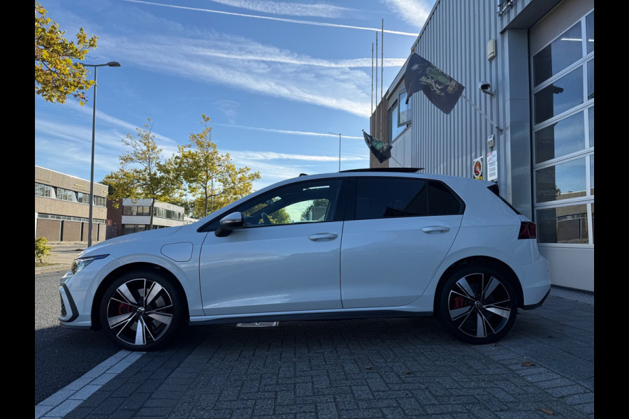 Volkswagen Golf 1.4 eHybrid GTE IQ LMV18/NAV/LEER/SFEER/PANO