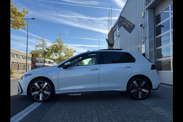 Volkswagen Golf 1.4 eHybrid GTE IQ LMV18/NAV/LEER/SFEER/PANO