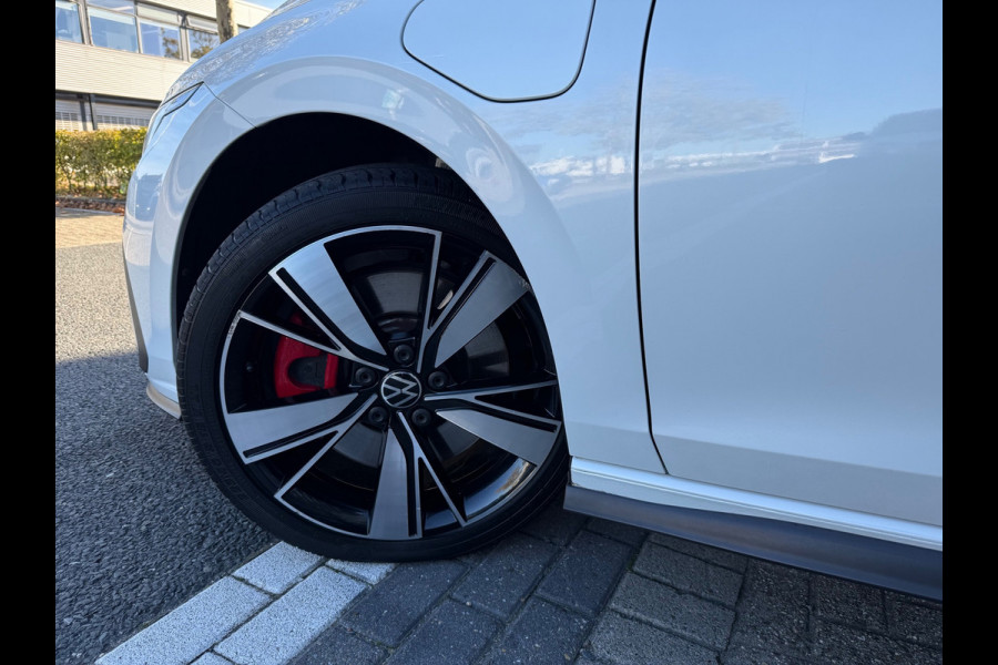 Volkswagen Golf 1.4 eHybrid GTE IQ LMV18/NAV/LEER/SFEER/PANO