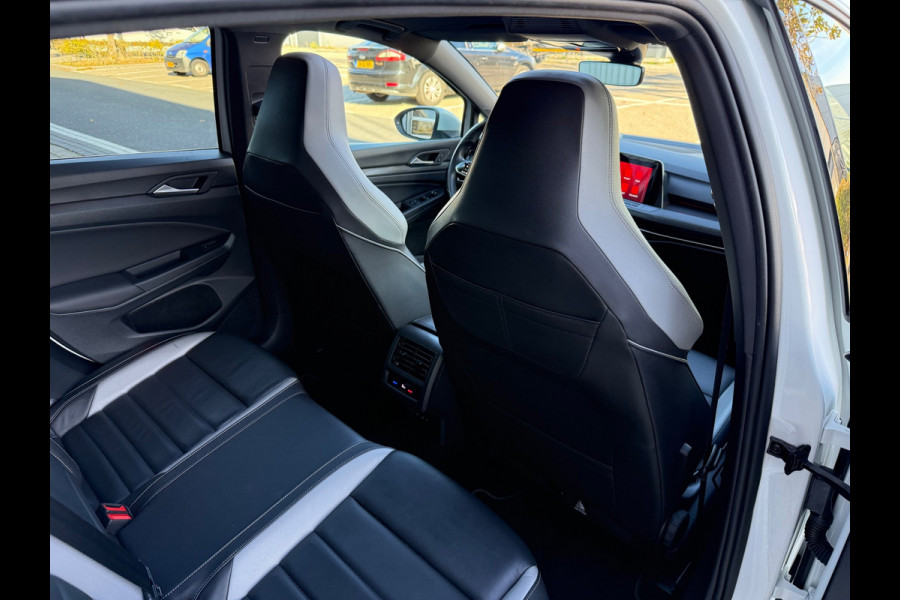 Volkswagen Golf 1.4 eHybrid GTE IQ LMV18/NAV/LEER/SFEER/PANO