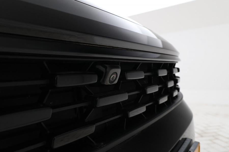 Lynk & Co 01 1.5 Panorama, Apple carplay, Zwarte hemel!