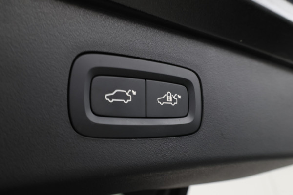 Lynk & Co 01 1.5 Panorama, Apple carplay, Zwarte hemel!