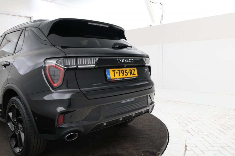 Lynk & Co 01 1.5 Panorama, Apple carplay, Zwarte hemel!