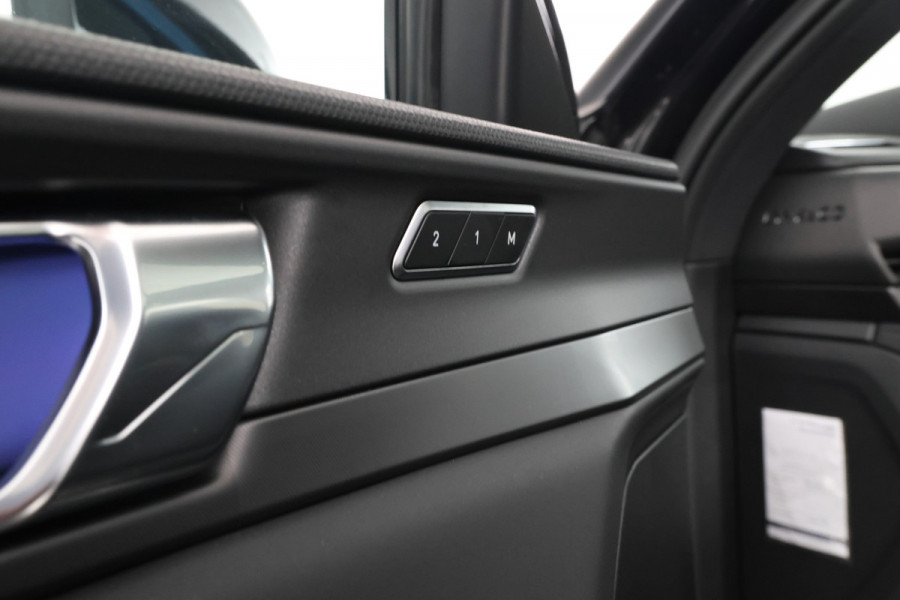 Lynk & Co 01 1.5 Panorama, Apple carplay, Zwarte hemel!
