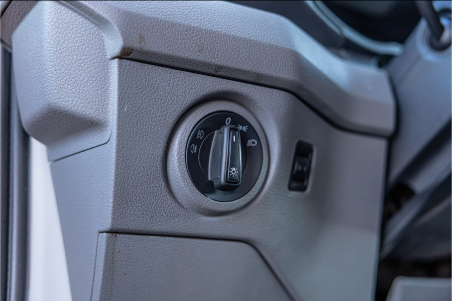 MAN TGE 35 2.0 L3H2 DSG | ACC | Standkachel | CarPlay | Navigatie | Camera | MF Stuur | Sortimo | DAB | Stoelverwarming | Nieuwe APK