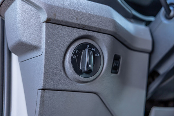 MAN TGE 35 2.0 L3H2 DSG | ACC | Standkachel | CarPlay | Navigatie | Camera | MF Stuur | Sortimo | DAB | Stoelverwarming | Nieuwe APK