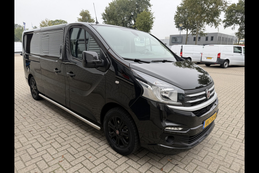Fiat Talento 2.0 MultiJet automaat L2H1 SX DC 5 persoons / vaste prijs rijklaar € 19.950 ex btw / lease vanaf € 336 / zwart metallic / dubbele schuifdeur / trekhaak / airco / navi / camera !