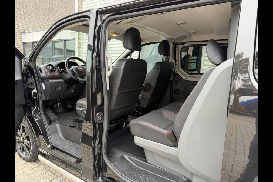 Fiat Talento 2.0 MultiJet automaat L2H1 SX DC 5 persoons / vaste prijs rijklaar € 19.950 ex btw / lease vanaf € 336 / zwart metallic / dubbele schuifdeur / trekhaak / airco / navi / camera !