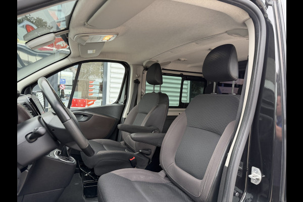 Fiat Talento 2.0 MultiJet automaat L2H1 SX DC 5 persoons / vaste prijs rijklaar € 19.950 ex btw / lease vanaf € 336 / zwart metallic / dubbele schuifdeur / trekhaak / airco / navi / camera !