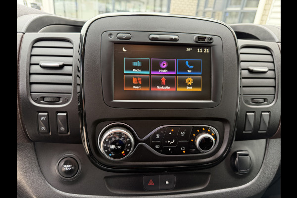 Fiat Talento 2.0 MultiJet automaat L2H1 SX DC 5 persoons / vaste prijs rijklaar € 19.950 ex btw / lease vanaf € 336 / zwart metallic / dubbele schuifdeur / trekhaak / airco / navi / camera !