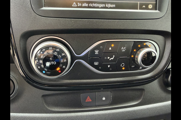 Fiat Talento 2.0 MultiJet automaat L2H1 SX DC 5 persoons / vaste prijs rijklaar € 19.950 ex btw / lease vanaf € 336 / zwart metallic / dubbele schuifdeur / trekhaak / airco / navi / camera !
